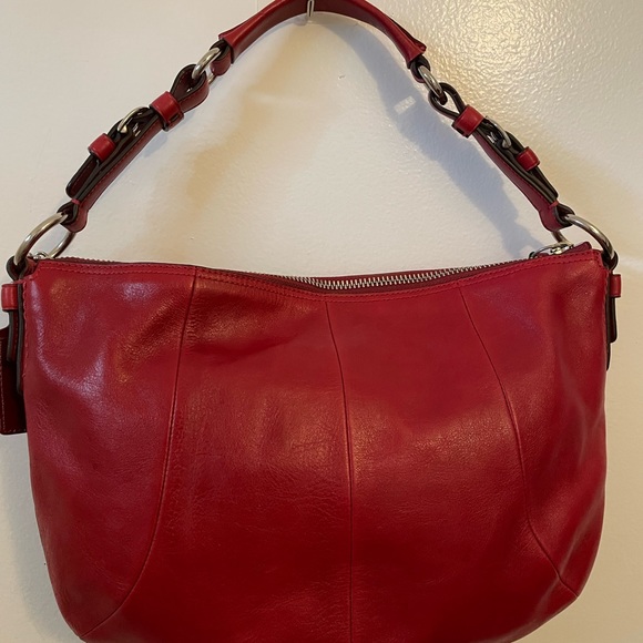Coach Vintage EST. 1941 Red Hobo Bag with Front Pocket and Silver hardware, New - Picture 3 of 9